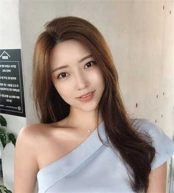 11名女主播落网张若昀year