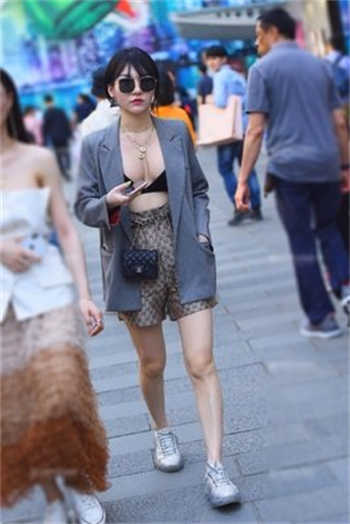 168cm120斤女图片