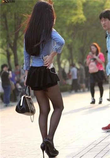萝球社 人物