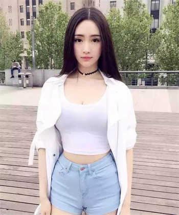 残忍囚蝶恶魔军官放我走