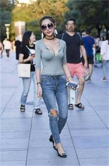 女主小名叫甜甜是学霸