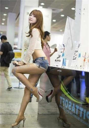 hnd 818两个女的叫什么