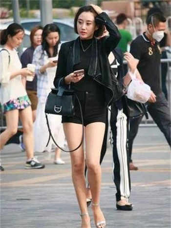欧洲一卡2卡国色天香