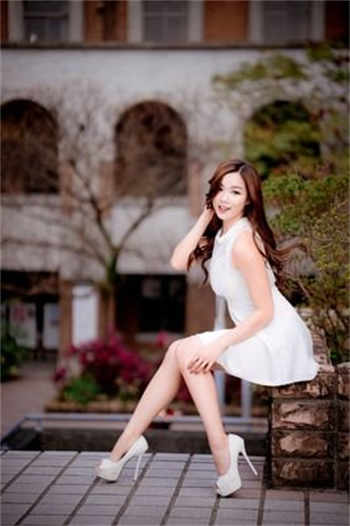 十三张麻将98少女通关下载