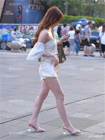 抖音莉哥黑历史照片高清版