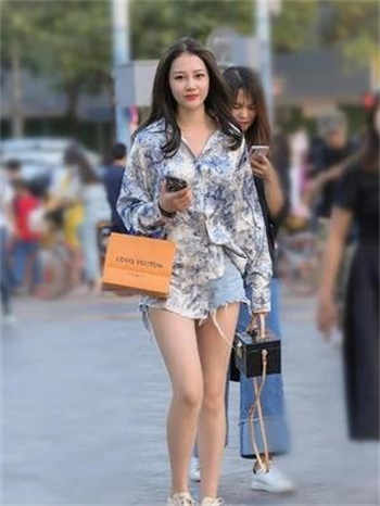 幸福的泌尿科严婷谁演的