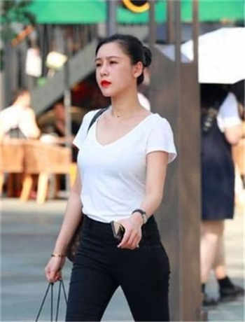 抖娘世利视频怎么传出来的