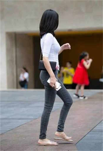 hnd 818两个女的叫什么