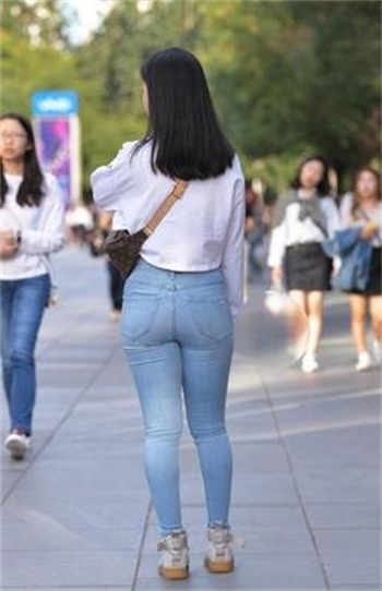 戚薇《男人装》