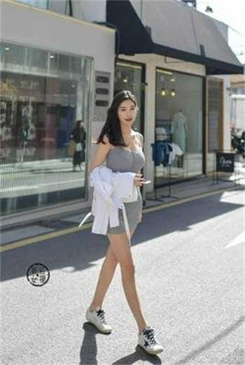 魔法少女遭产卵触手