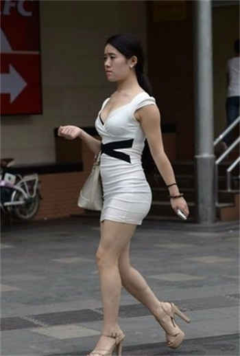 老板撩已婚女员工