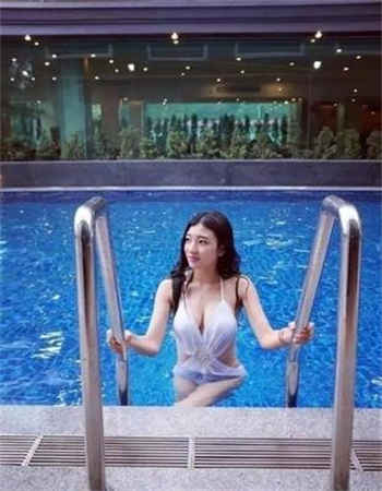 重生玩遍全大陆女明星