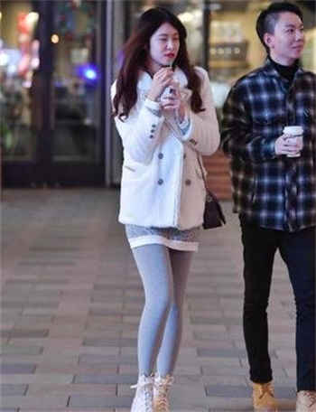 在菜园上班妻子