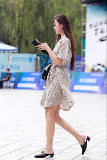 异能女王每天都在掉马