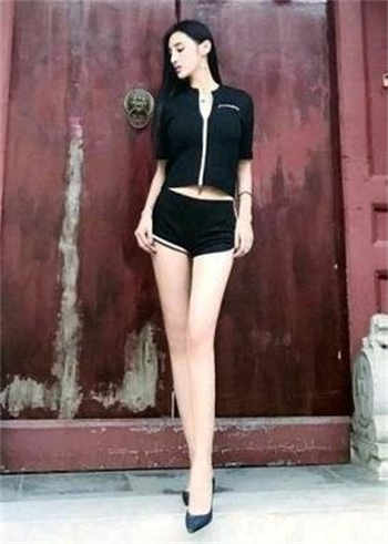 秋月爱莉跟几个人做了