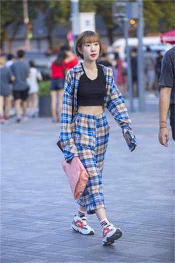 乱x游乐园全文 yl小镇